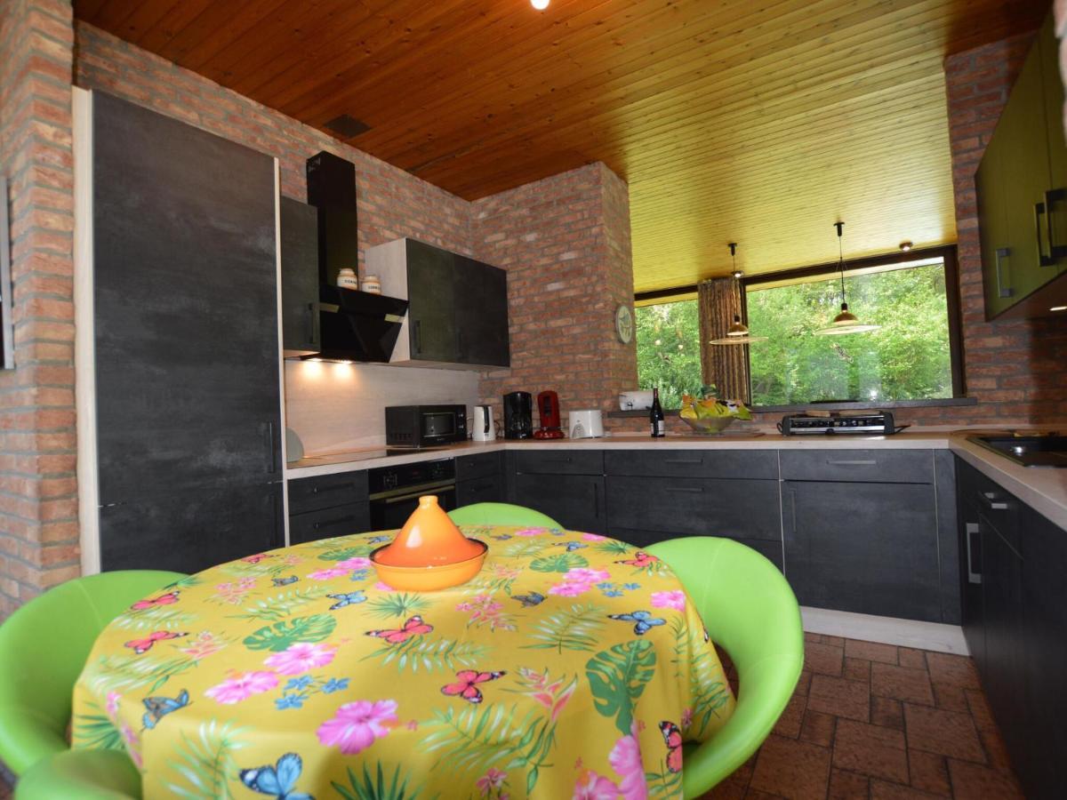 Luxury Villa With Swimming Pool Stavelot Eksteriør billede