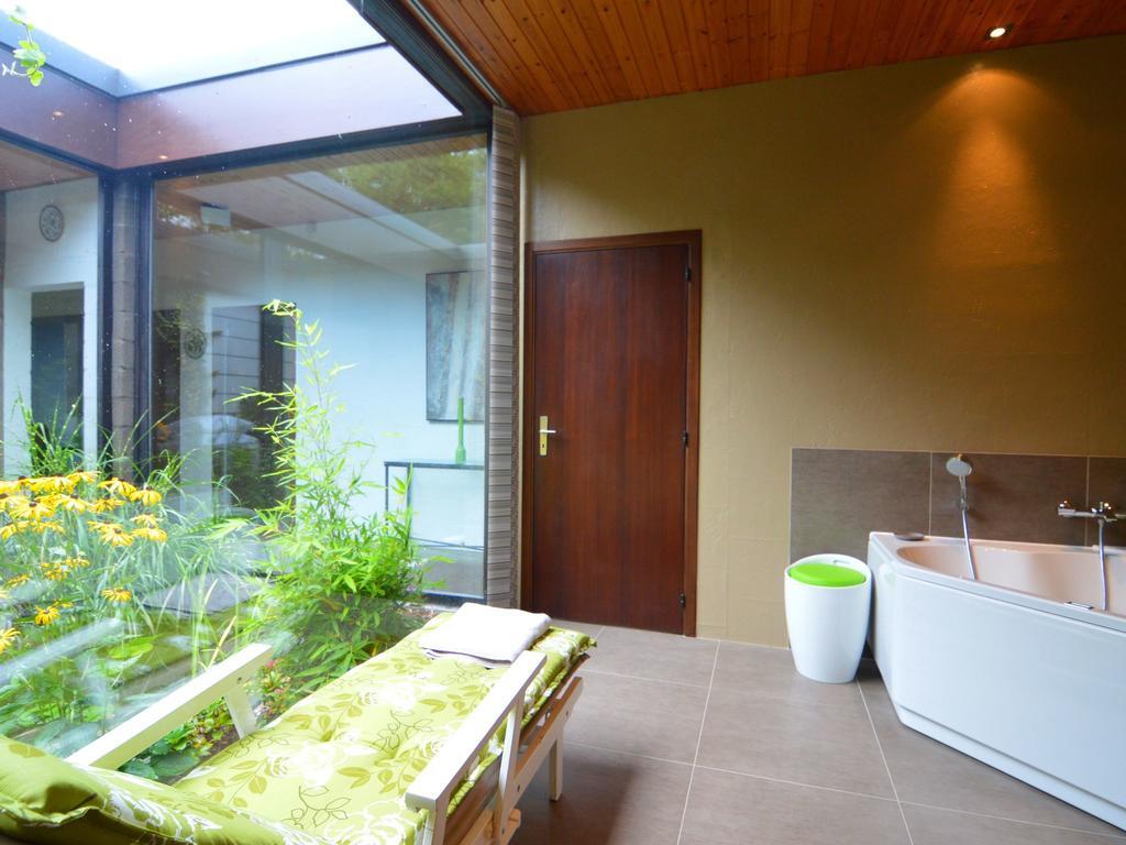 Luxury Villa With Swimming Pool Stavelot Eksteriør billede